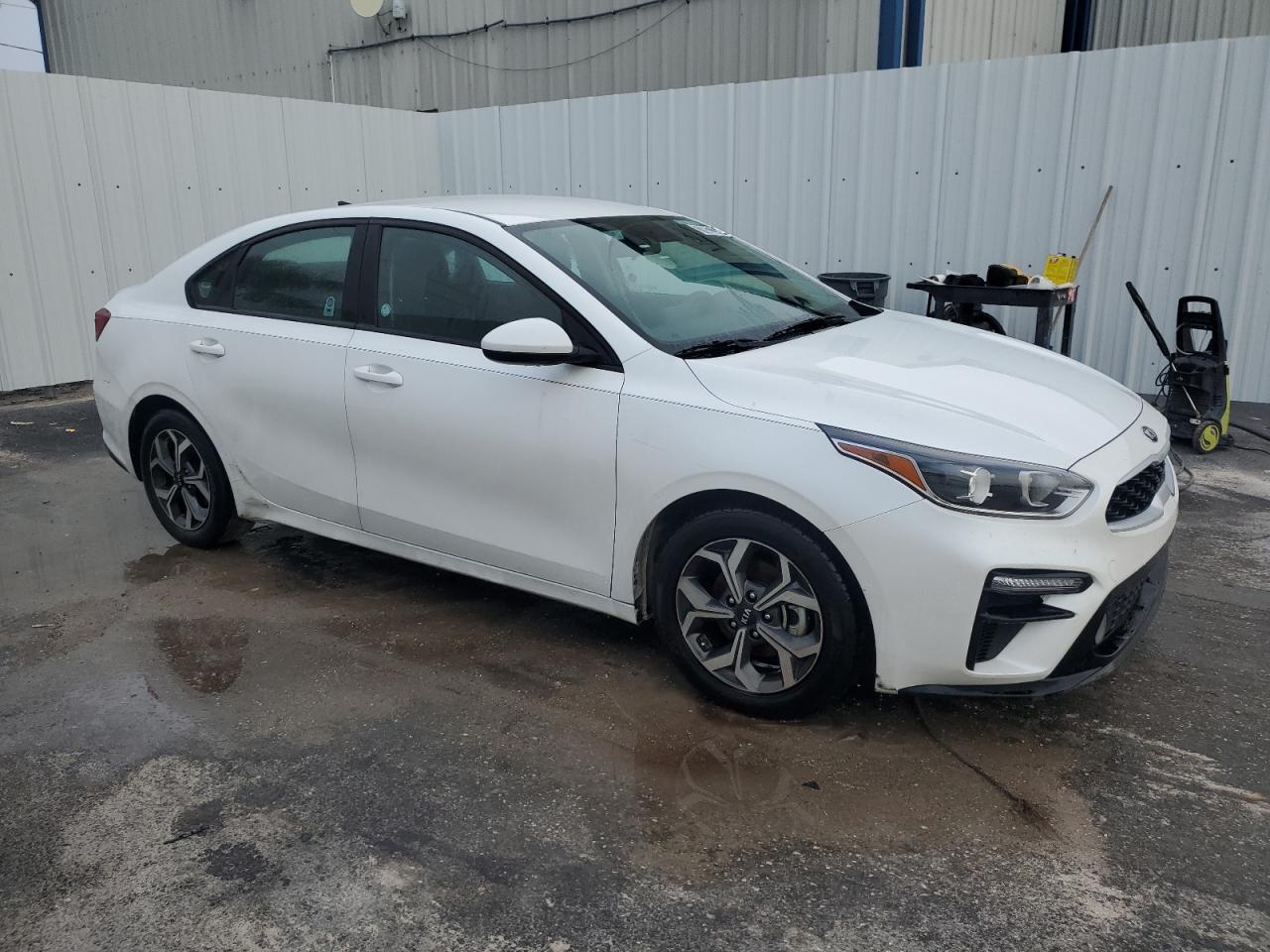 VIN 3KPF24AD2ME344195 2021 KIA FORTE no.4