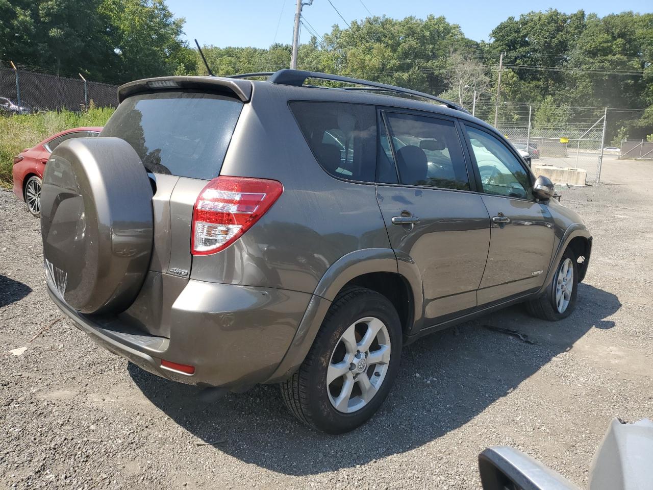 2011 Toyota RAV 4 - Image 3