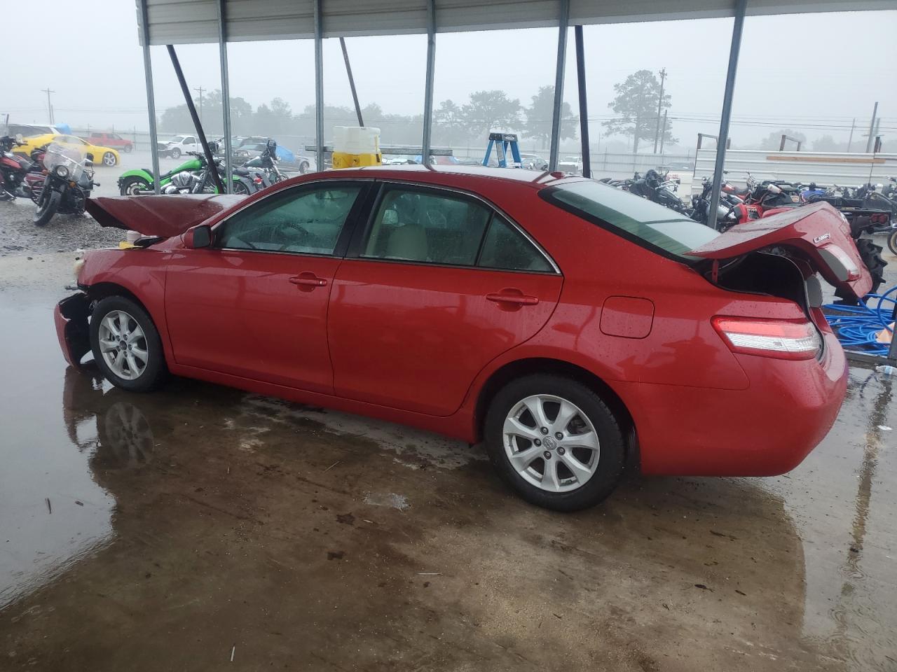 2011 Toyota Camry Base VIN: 4T1BF3EKXBU185829 Lot: 73392564