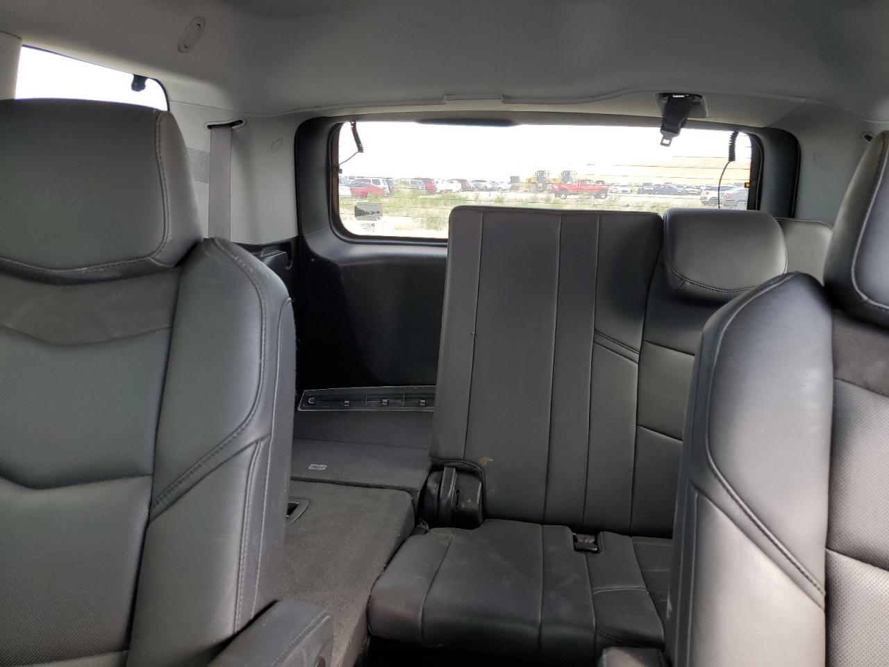 1GYS4BKJ1GR363437 2016 Cadillac Escalade Luxury