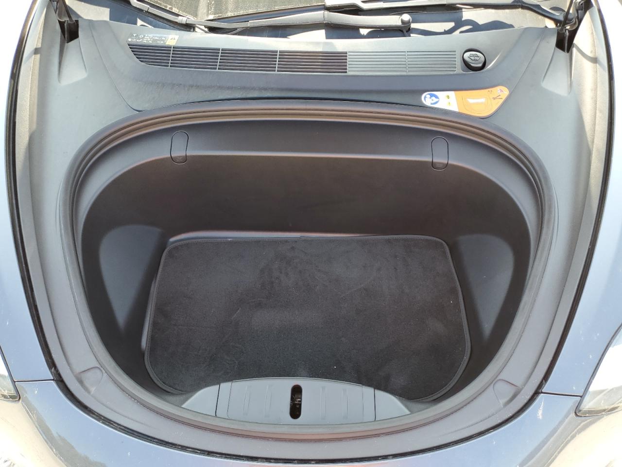 5YJ3E1EA7JF017757 2018 Tesla Model 3