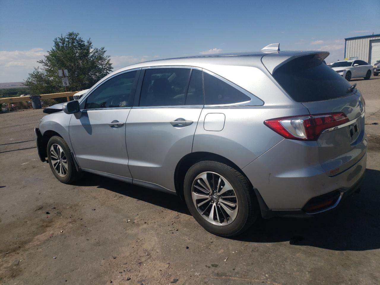 VIN 5J8TB4H73JL022124 2018 ACURA RDX no.2