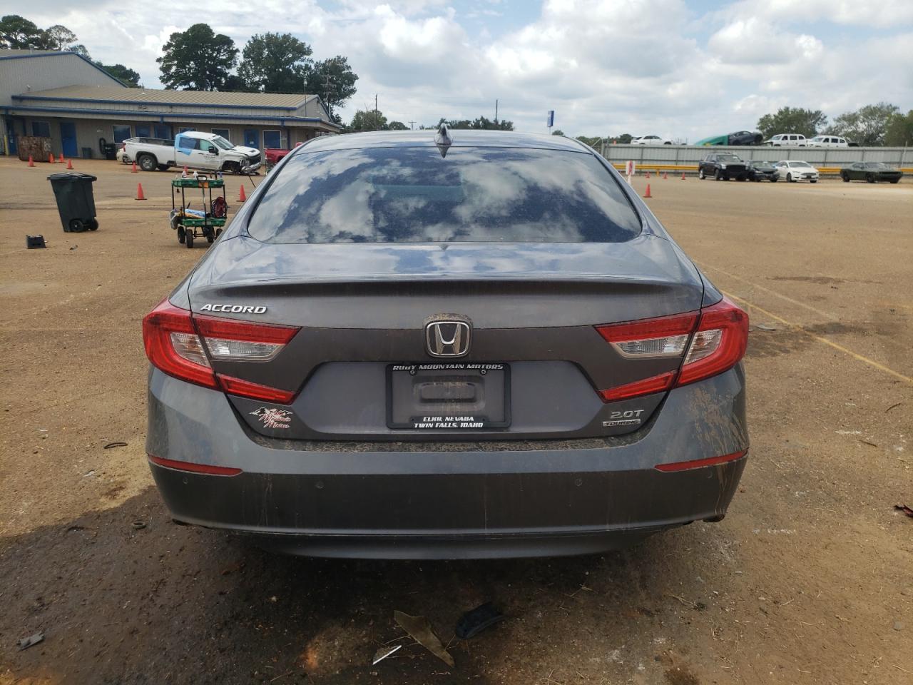 1HGCV2F96KA027833 2019 Honda Accord Touring