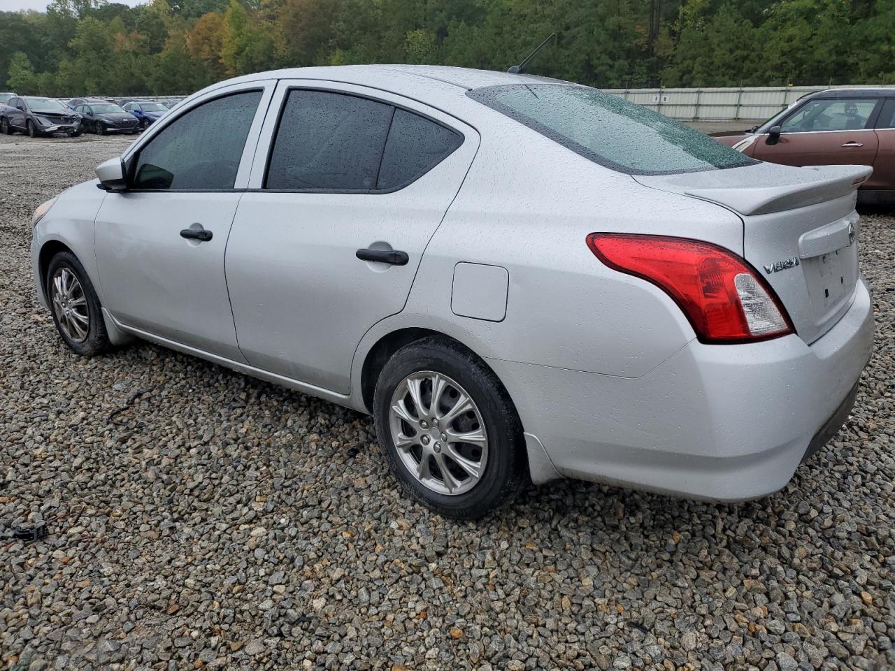 VIN 3N1CN7AP0JL800713 2018 NISSAN VERSA no.2