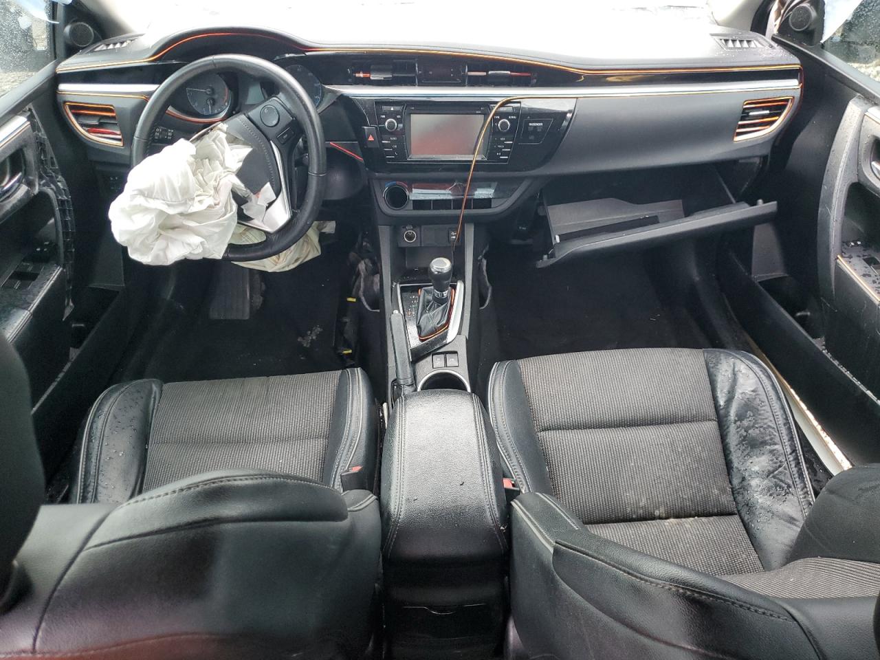 2015 Toyota Corolla L VIN: 5YFBURHE6FP271967 Lot: 71168584