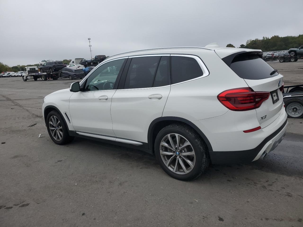 VIN 5UXTR9C59KLP81728 2019 BMW X3 no.2