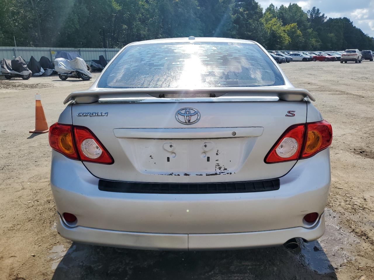 1NXBU4EE7AZ376127 2010 Toyota Corolla Base