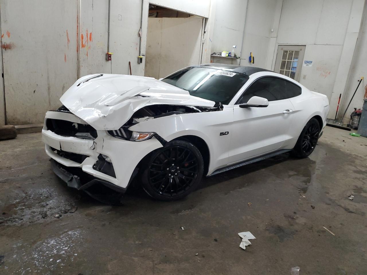 1FA6P8CF9H5255660 2017 FORD MUSTANG - Image 1