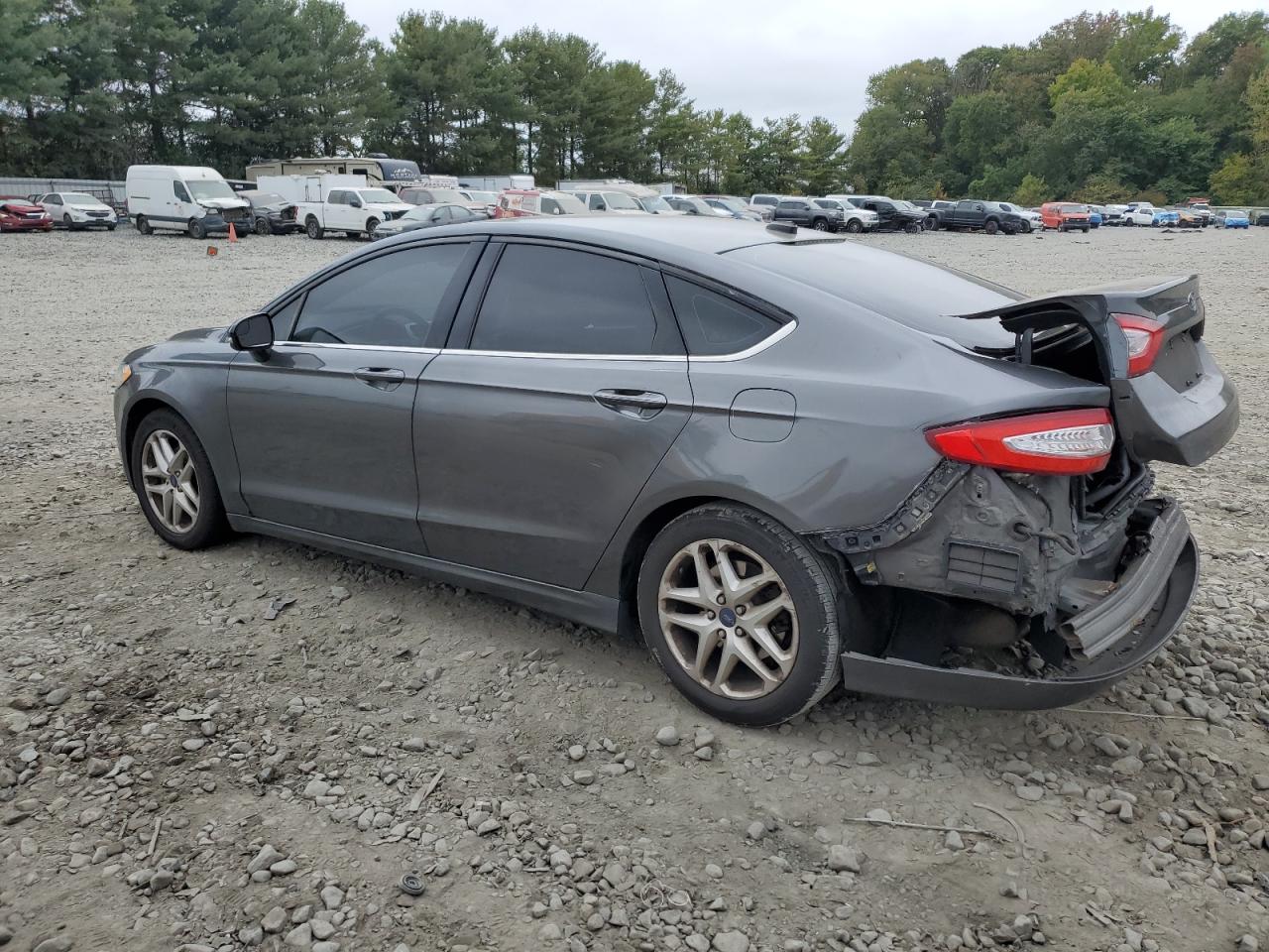 1FA6P0H74F5109621 2015 FORD FUSION - Image 2