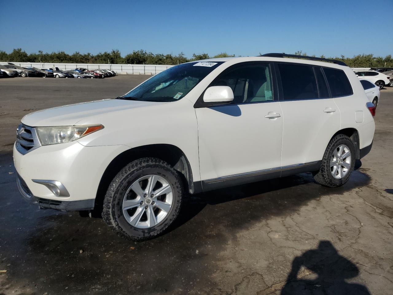 2011 Toyota Highlander - Image 1