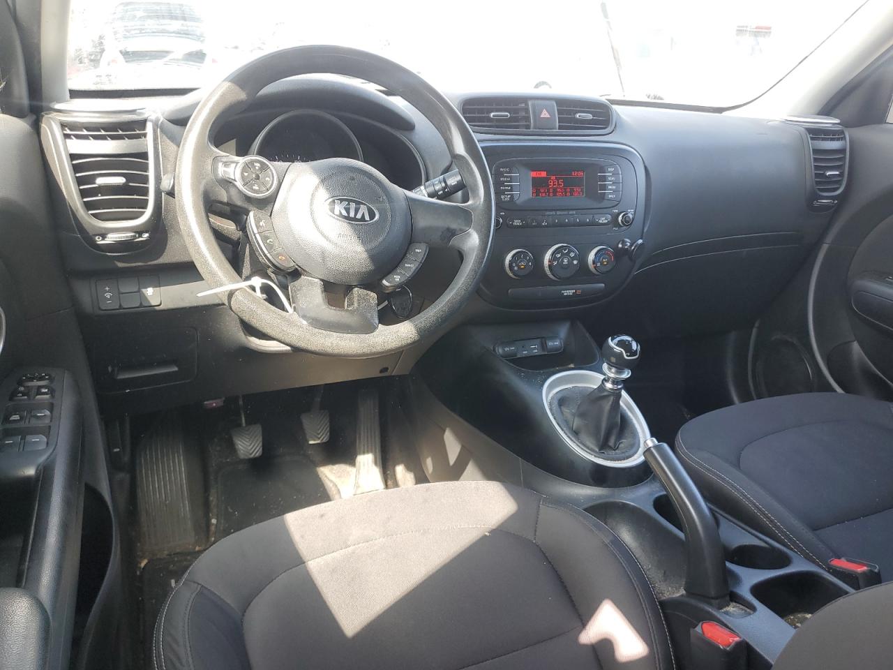 KNDJN2A23G7264431 2016 Kia Soul