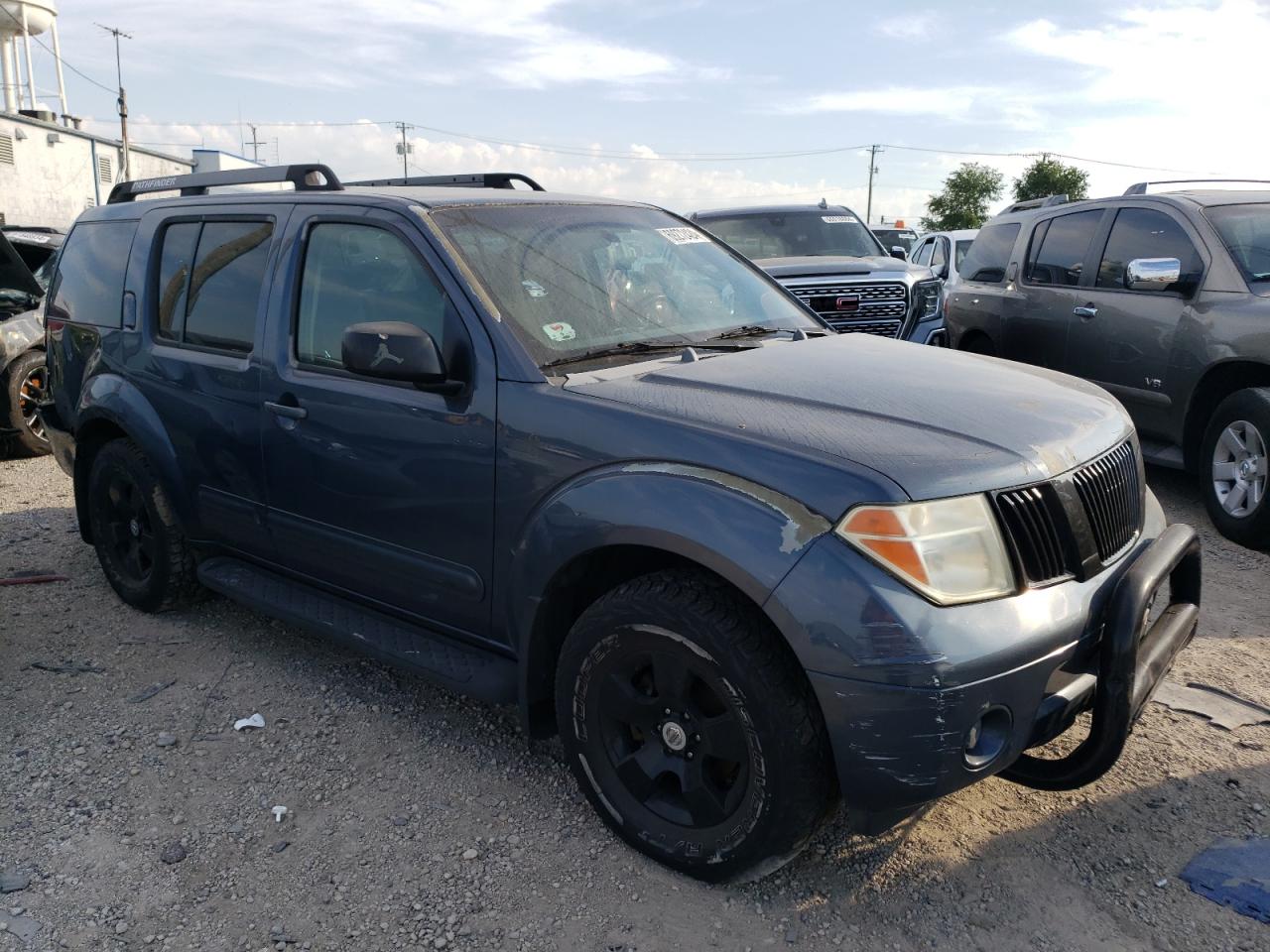 5N1AR18W45C788338 2005 Nissan Pathfinder Le