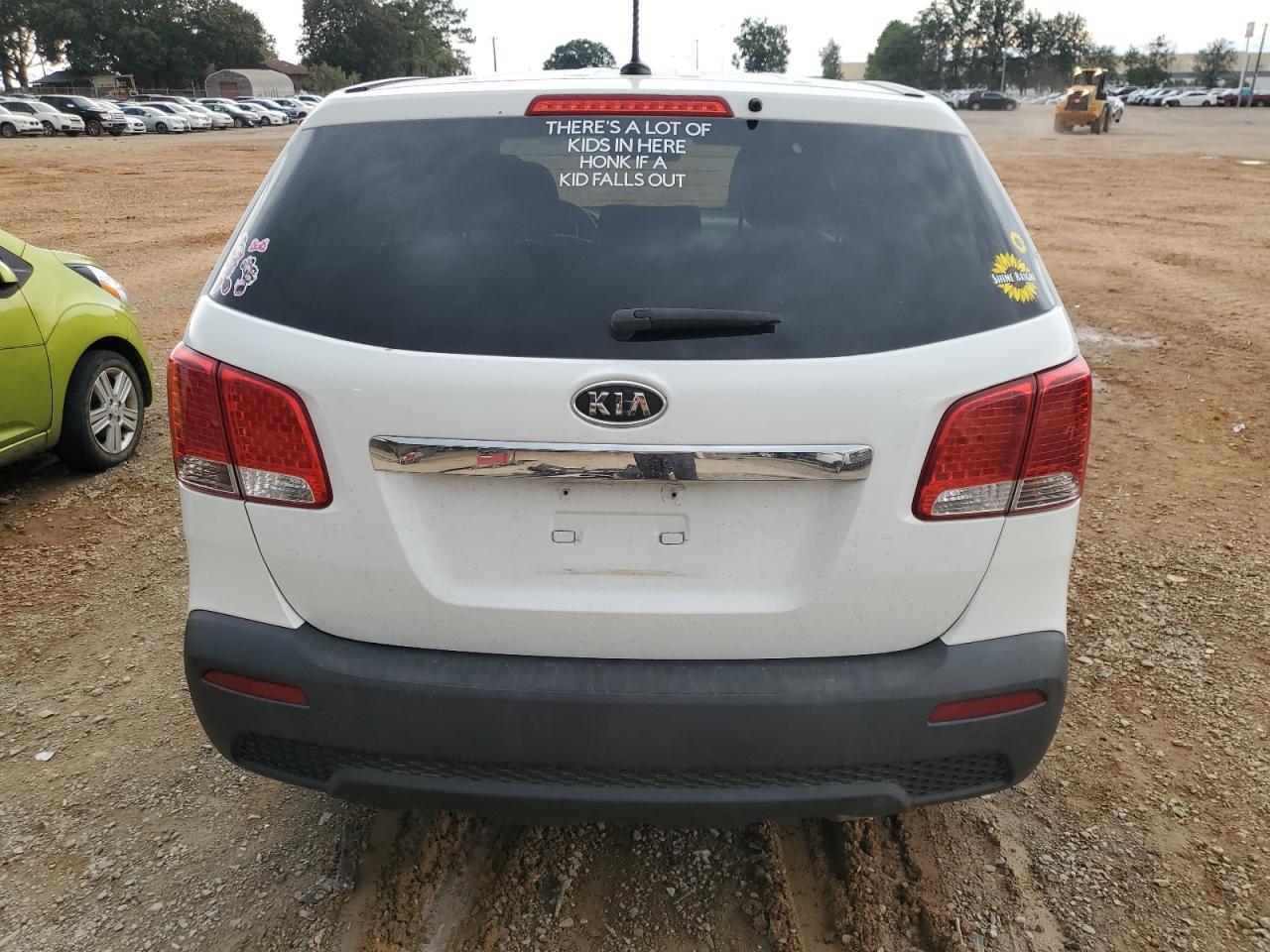 5XYKT3A14BG087102 2011 Kia Sorento Base