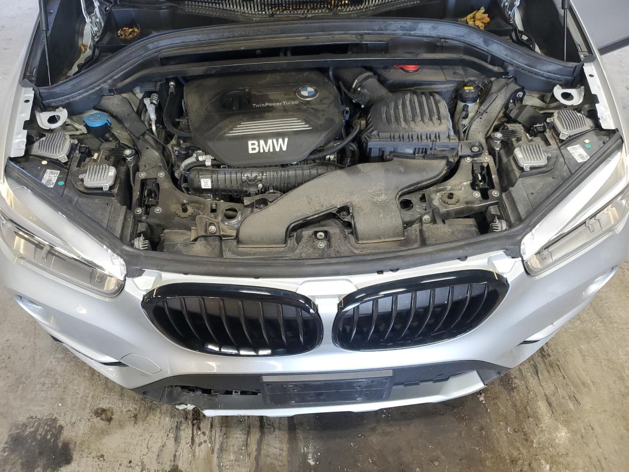 WBXHT3C35H5F87012 2017 BMW X1 xDrive28I