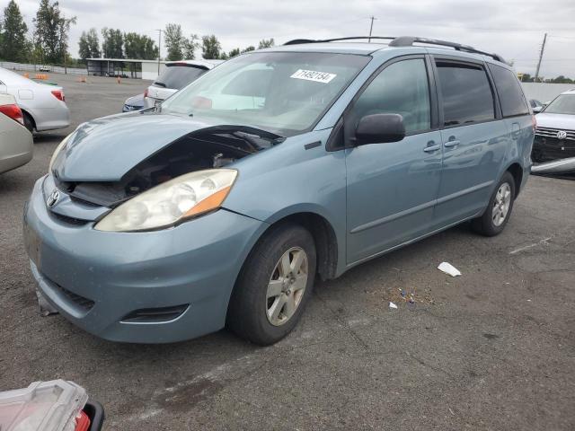 2009 Toyota Sienna Ce na sprzedaż w Portland, OR - Front End