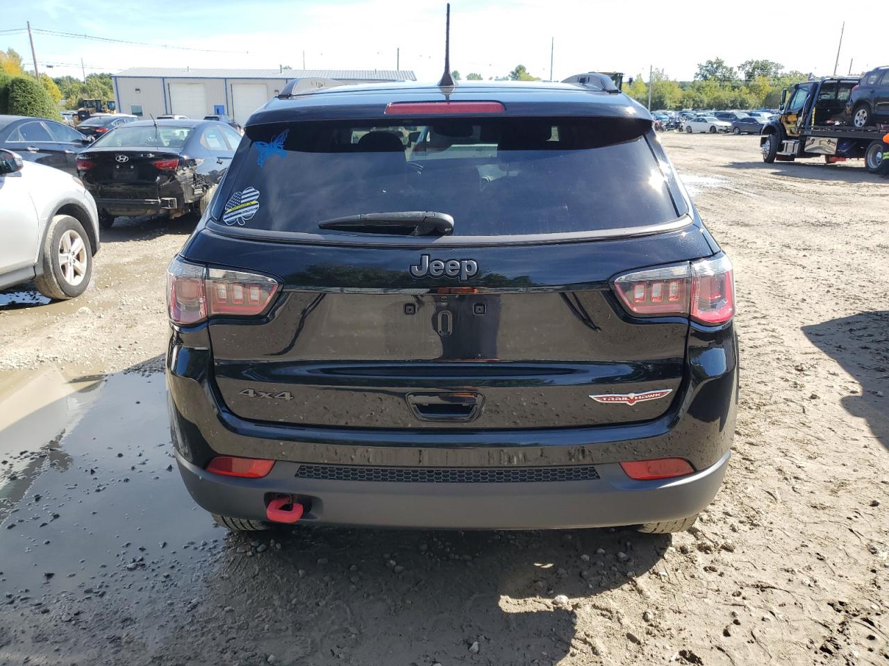 3C4NJDDB8JT284682 2018 Jeep Compass Trailhawk