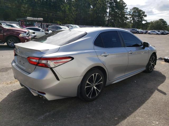  TOYOTA CAMRY 2019 Сріблястий