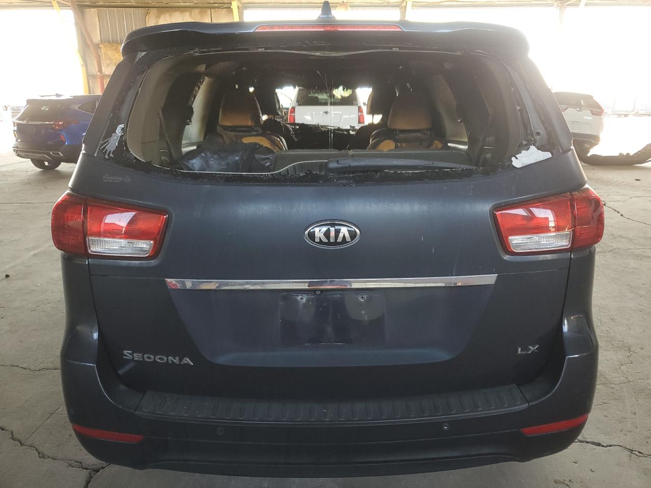 KNDMB5C18F6032679 2015 Kia Sedona Lx