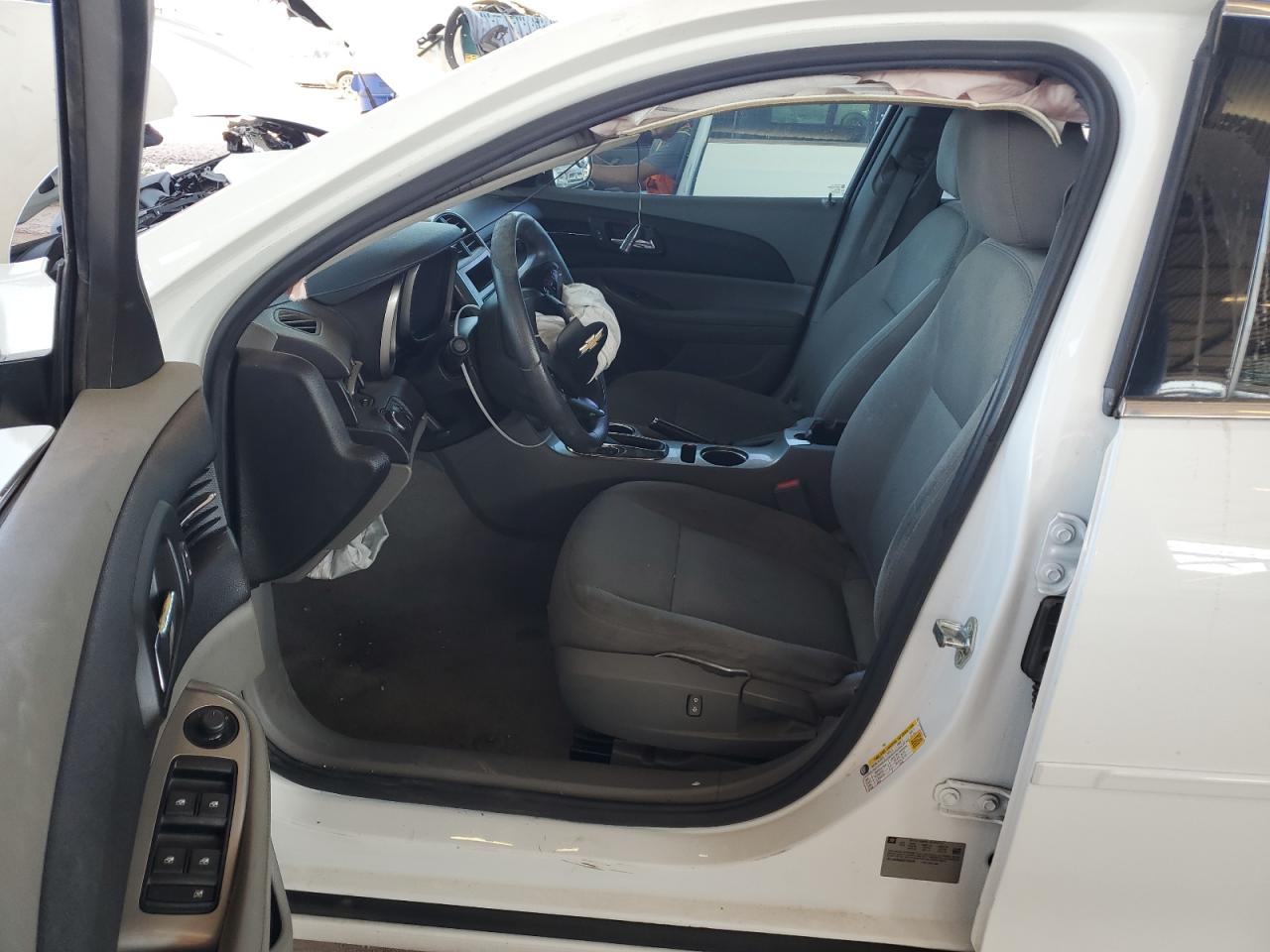 2016 Chevrolet Malibu - Image 7