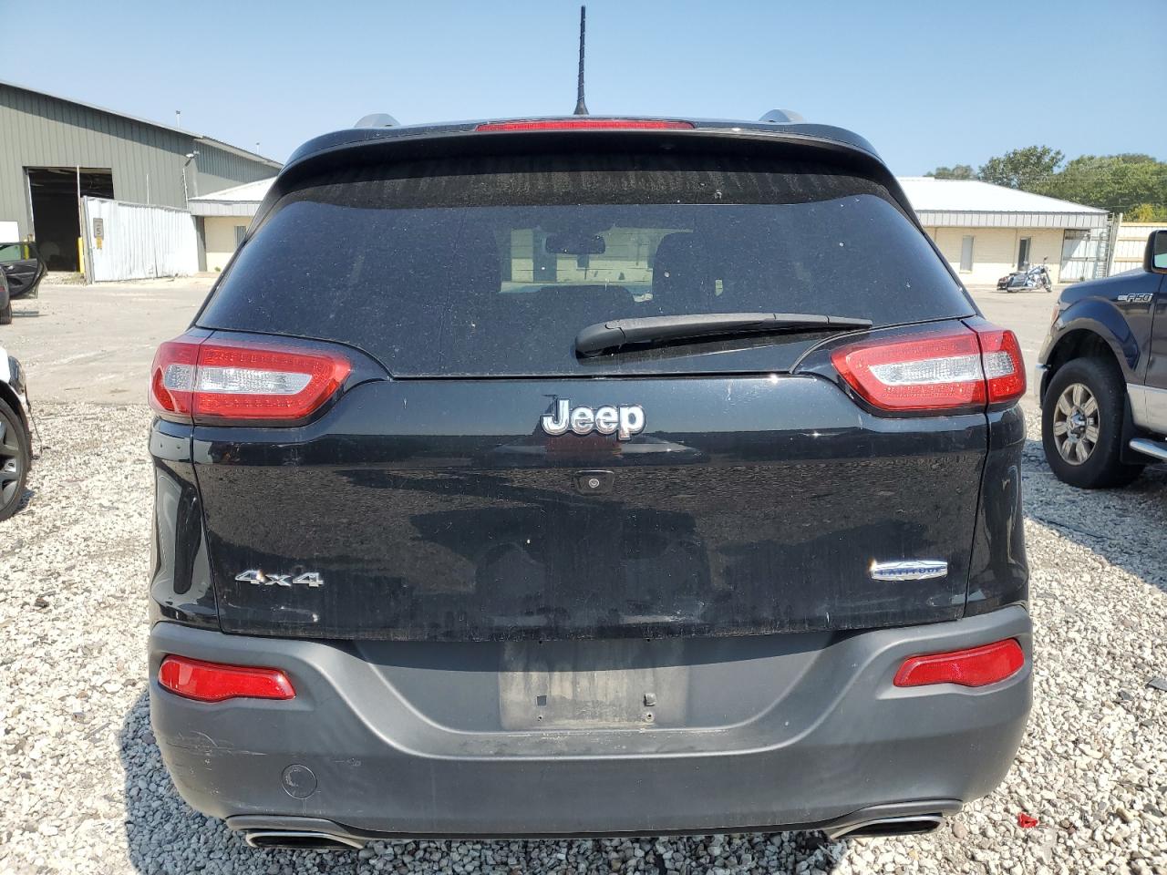 2018 Jeep Cherokee Latitude Plus VIN: 1C4PJMLX4JD618119 Lot: 70750104