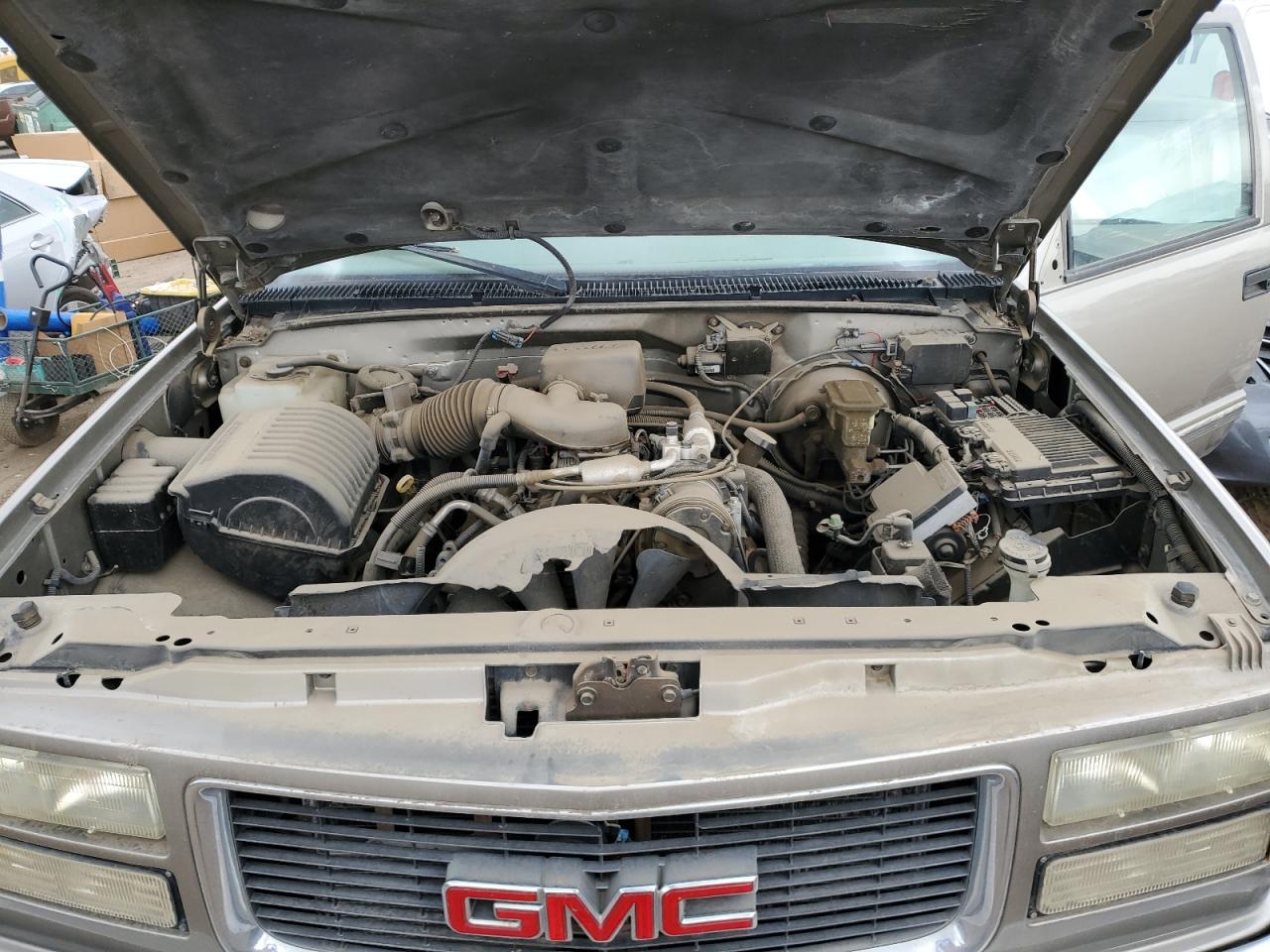 1GTGK23R7YF499841 2000 GMC Sierra K2500