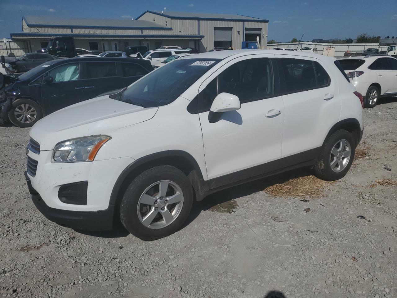 3GNCJNSB2GL151853 2016 CHEVROLET TRAX - Image 1