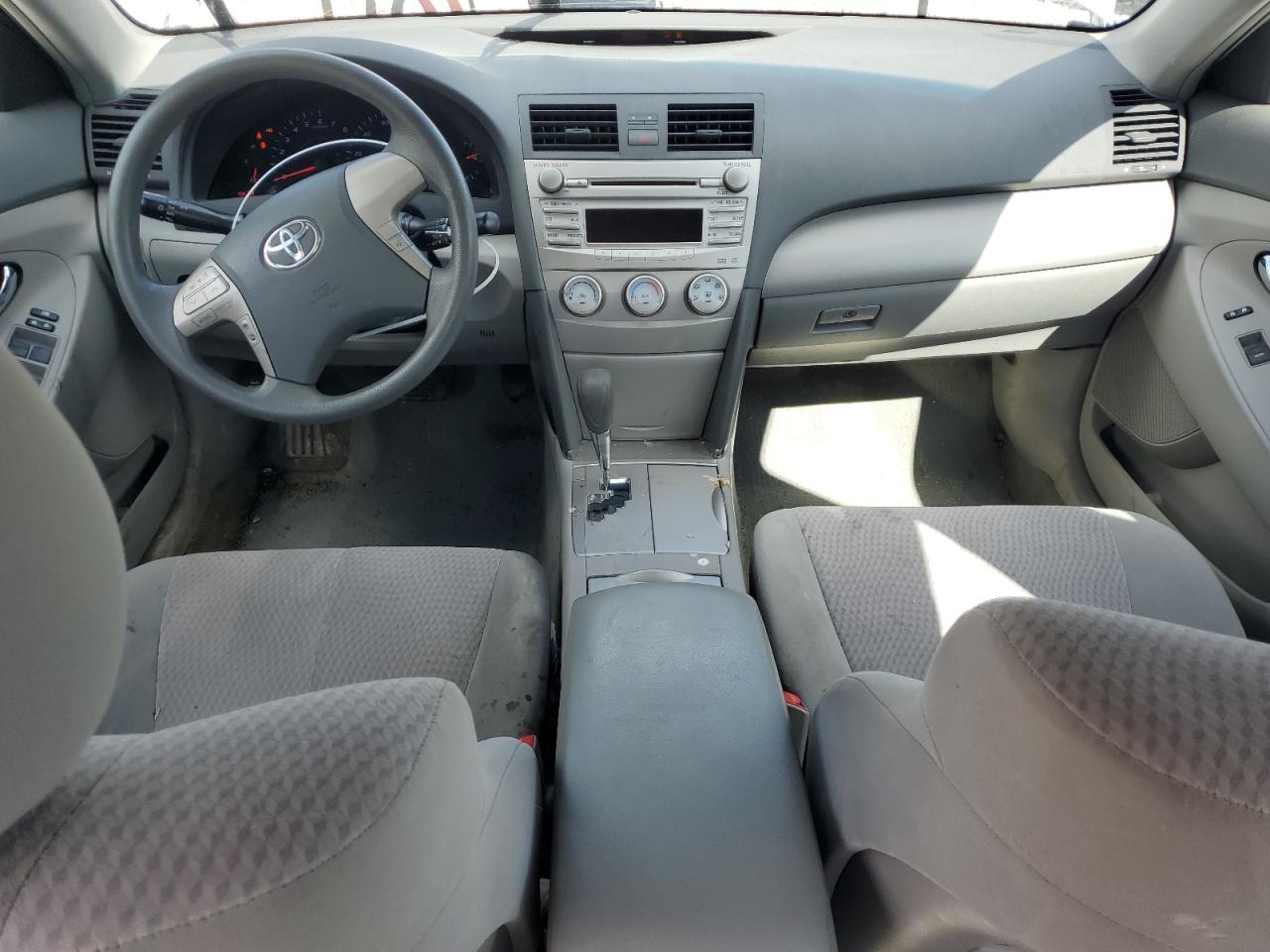 2011 Toyota Camry - Image 8