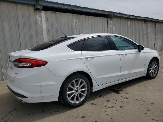  FORD FUSION 2017 Белый