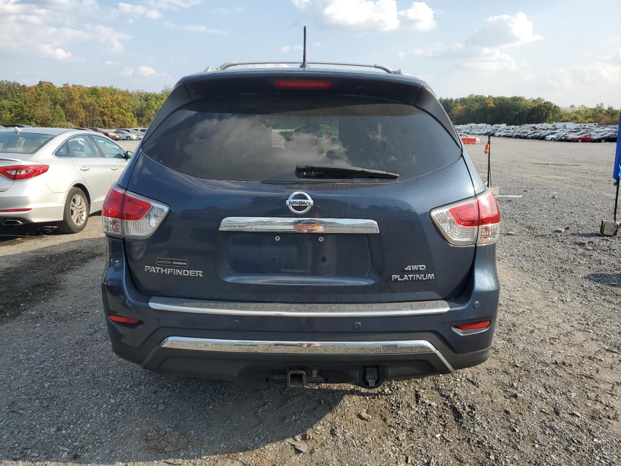 2014 Nissan Pathfinder S VIN: 5N1AR2MM0EC727711 Lot: 72617684