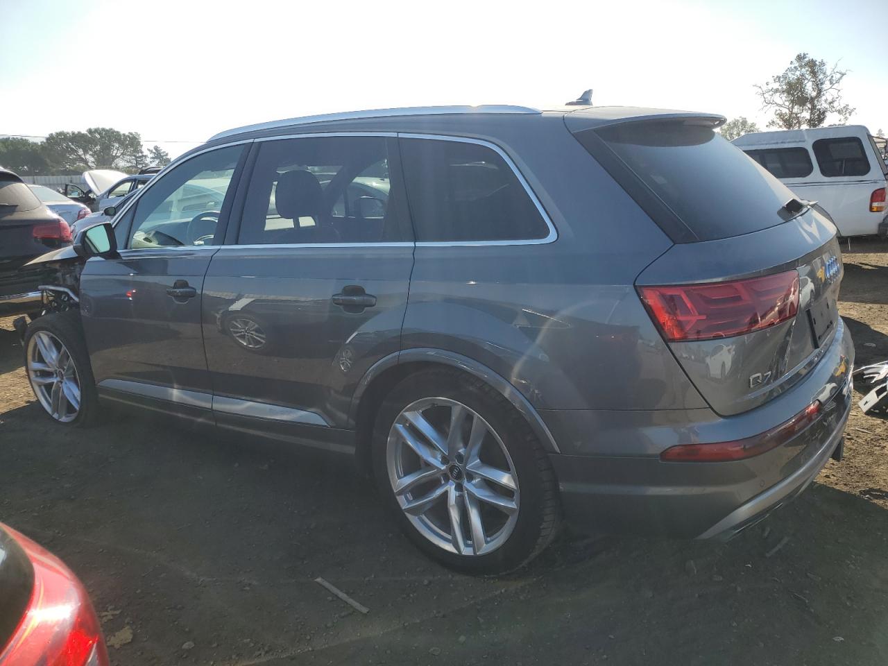 WA1VAAF79JD027263 2018 AUDI Q7 - Image 2