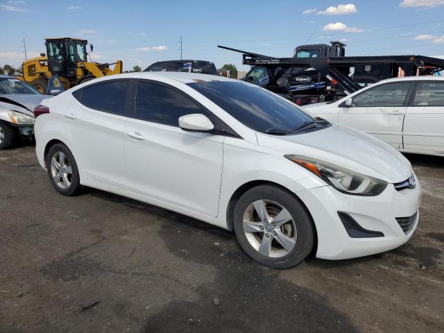 Sedans HYUNDAI ELANTRA 2016 Biały