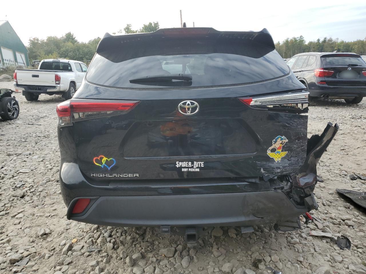 5TDGZRAHXMS041350 2021 Toyota Highlander Xle