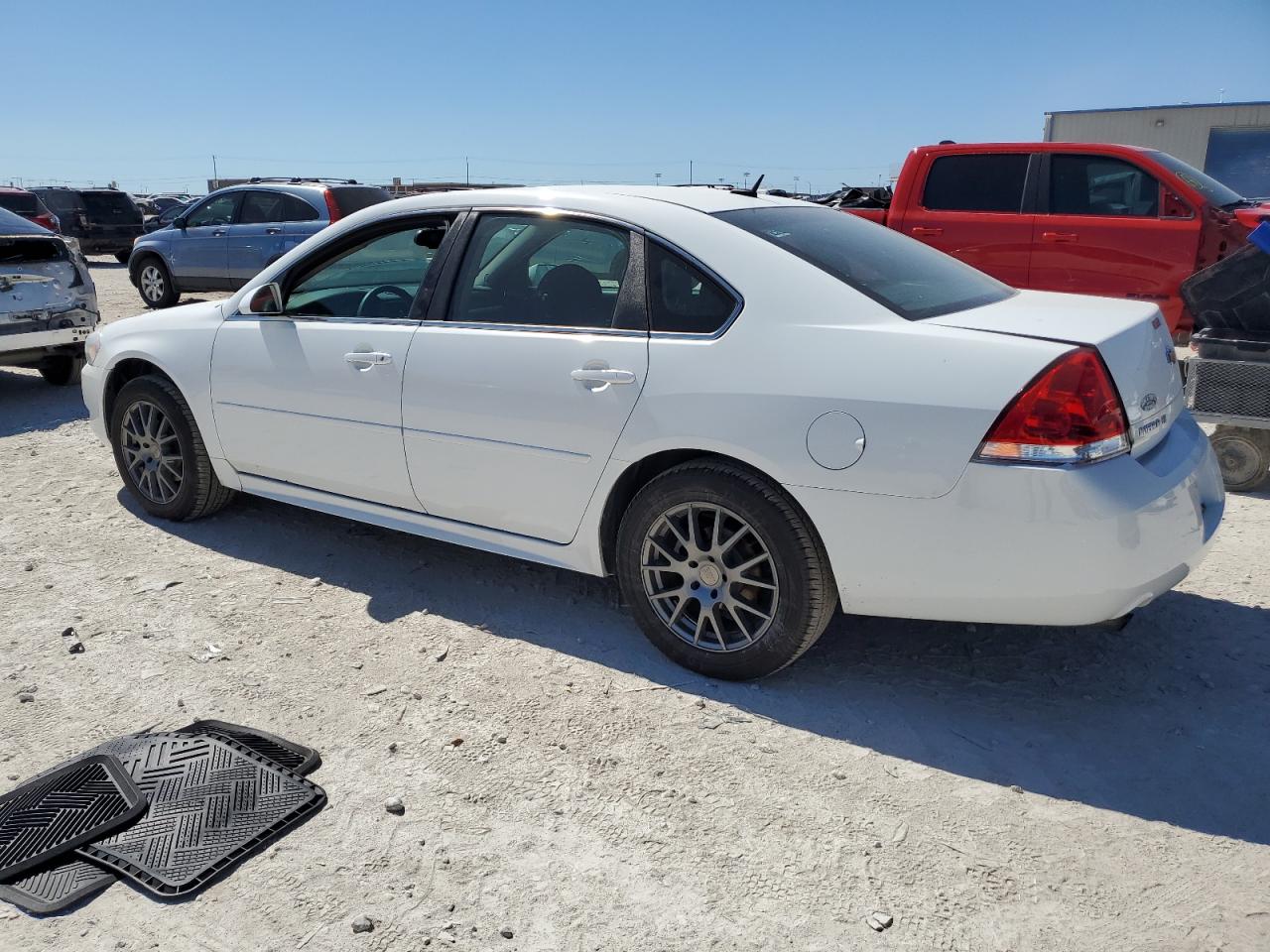 2015 Chevrolet Impala - Image 2