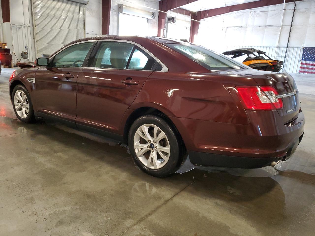 1FAHP2EW9AG143521 2010 Ford Taurus Sel