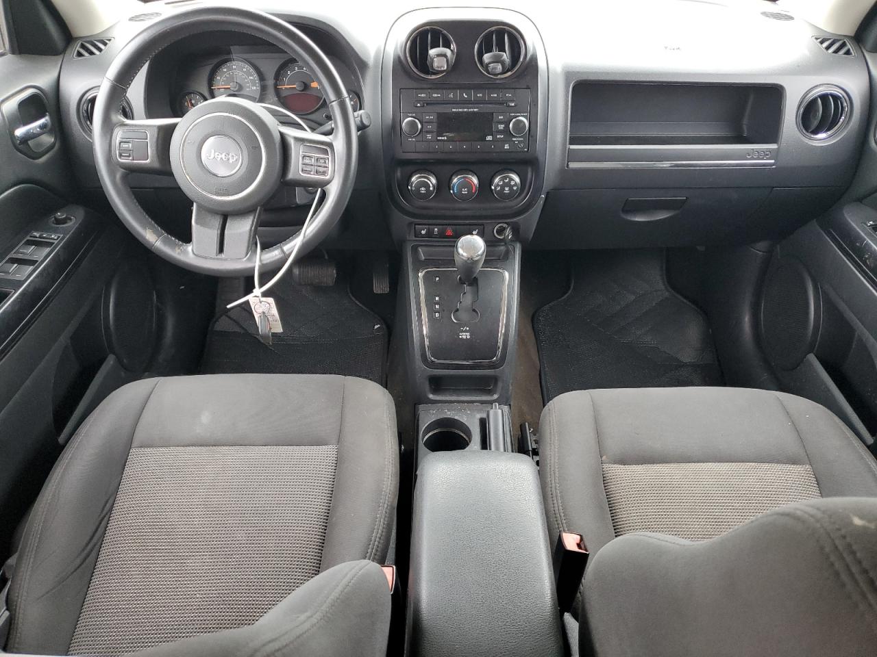 2015 Jeep Liberty (Patriot) - Image 8