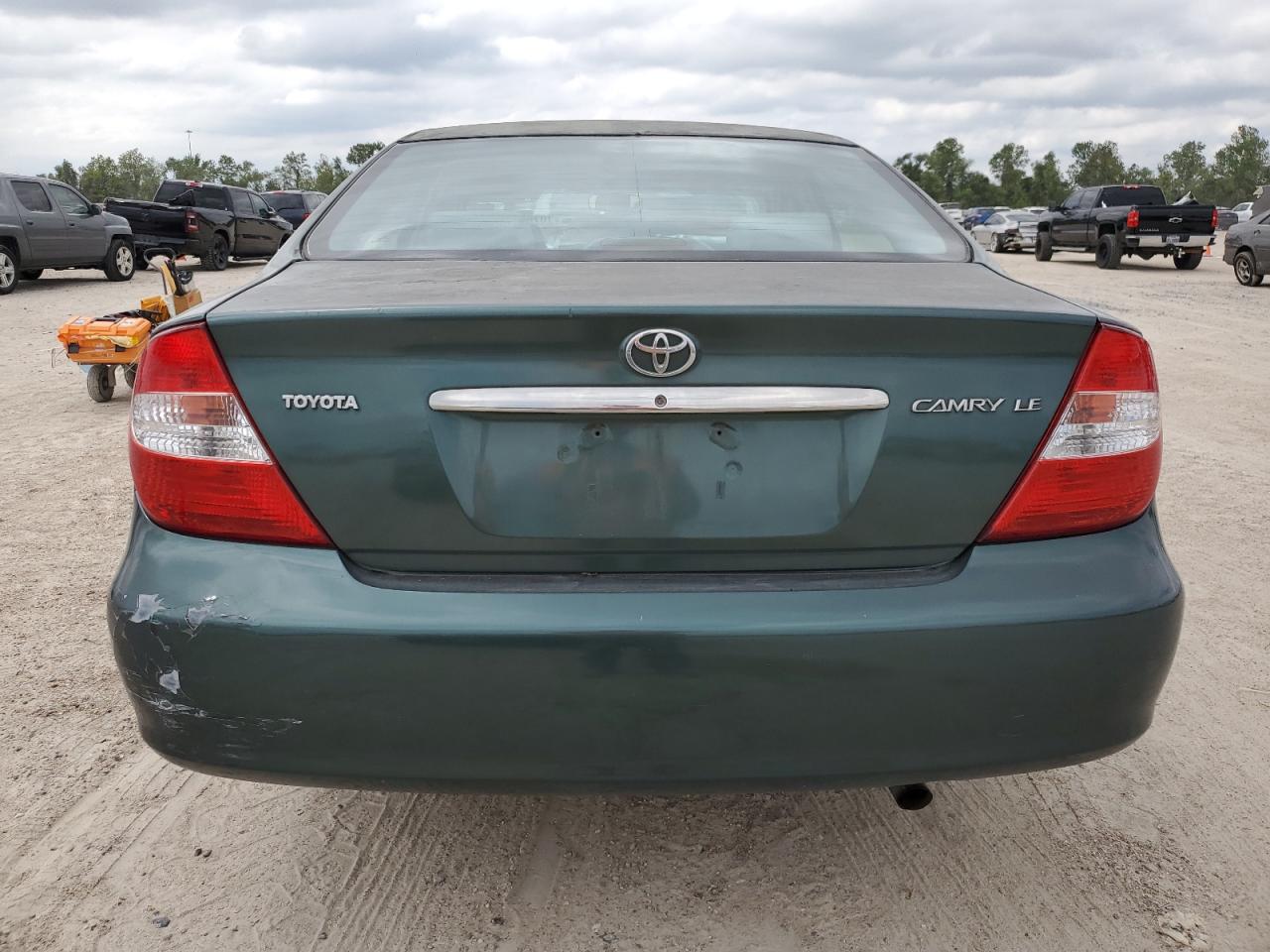 2004 Toyota Camry Le VIN: 4T1BE32K04U361748 Lot: 70765884