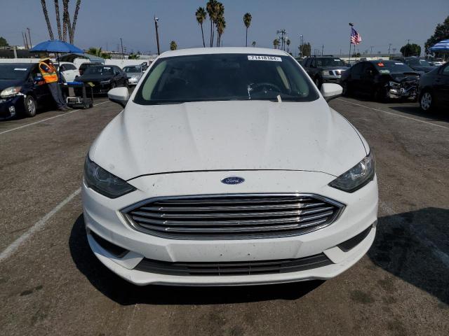  FORD FUSION 2017 Белый