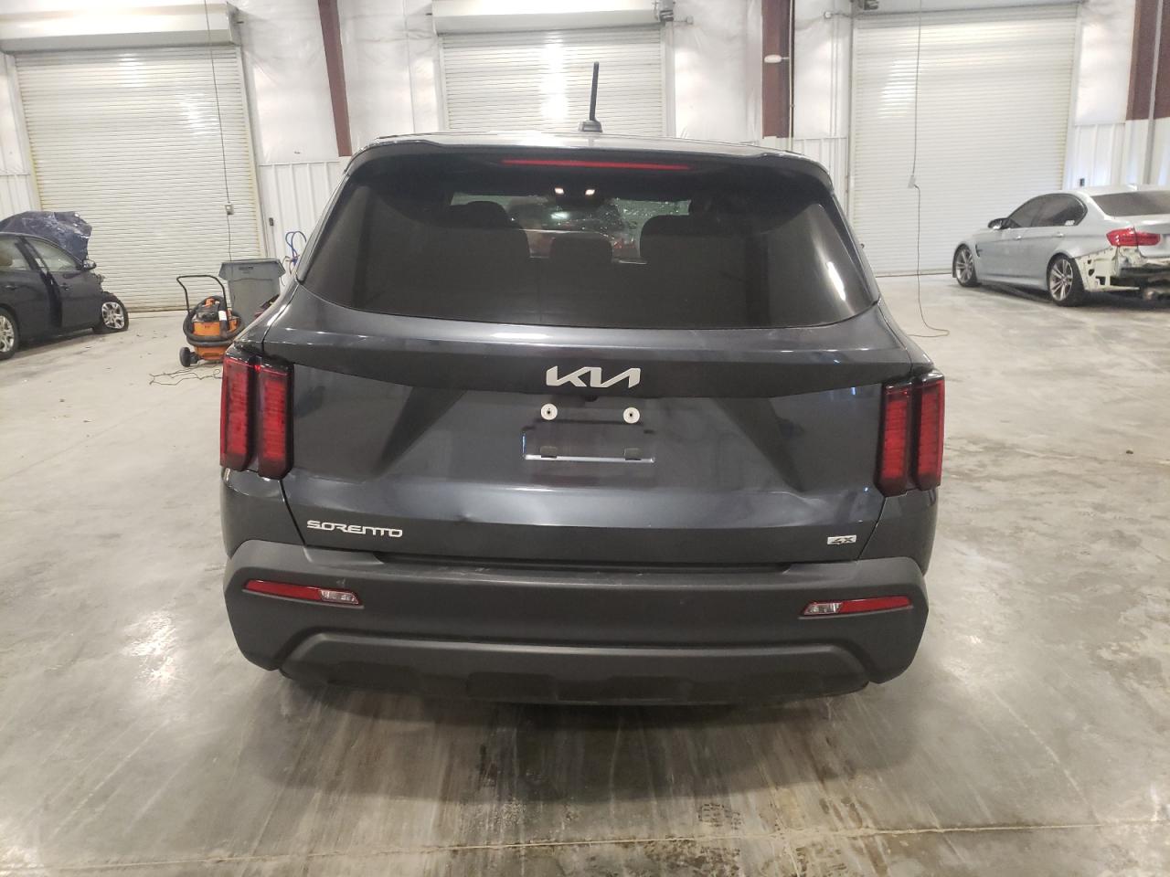 2023 Kia Sorento Lx VIN: 5XYRGDLC9PG205871 Lot: 70656224