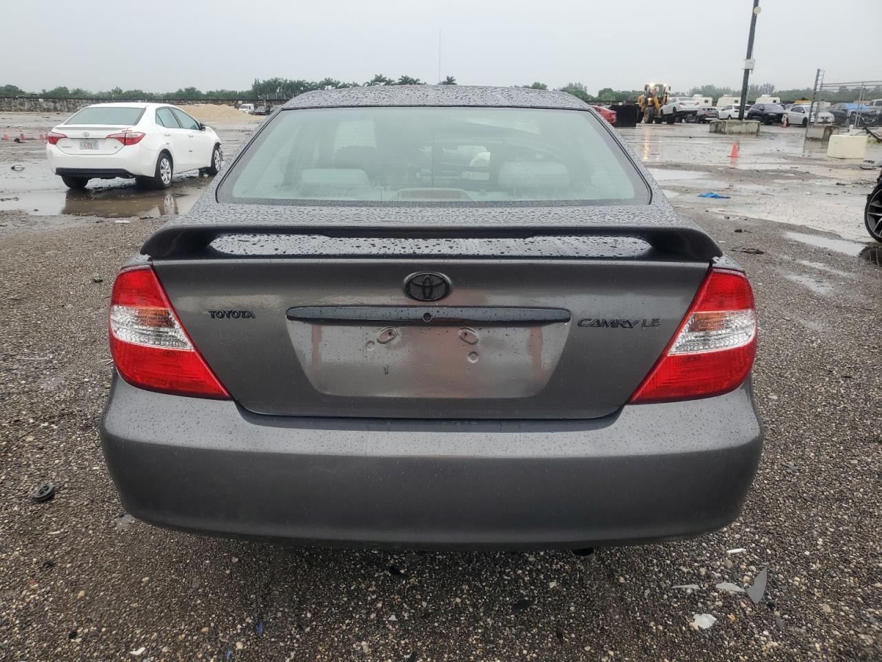 2003 Toyota Camry Le VIN: 4T1BE32K03U683787 Lot: 71004864