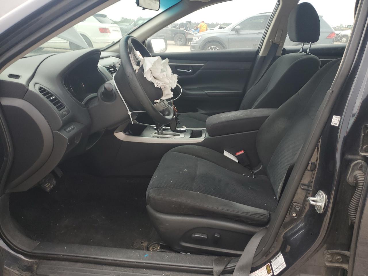 2015 Nissan Altima - Image 7