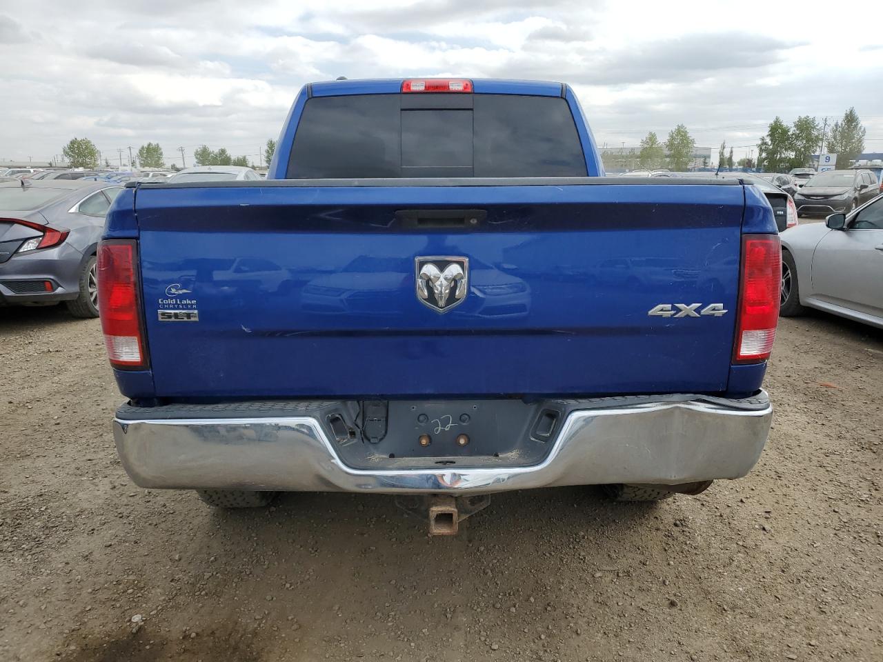 1C6RR7LG2FS568575 2015 Ram 1500 Slt