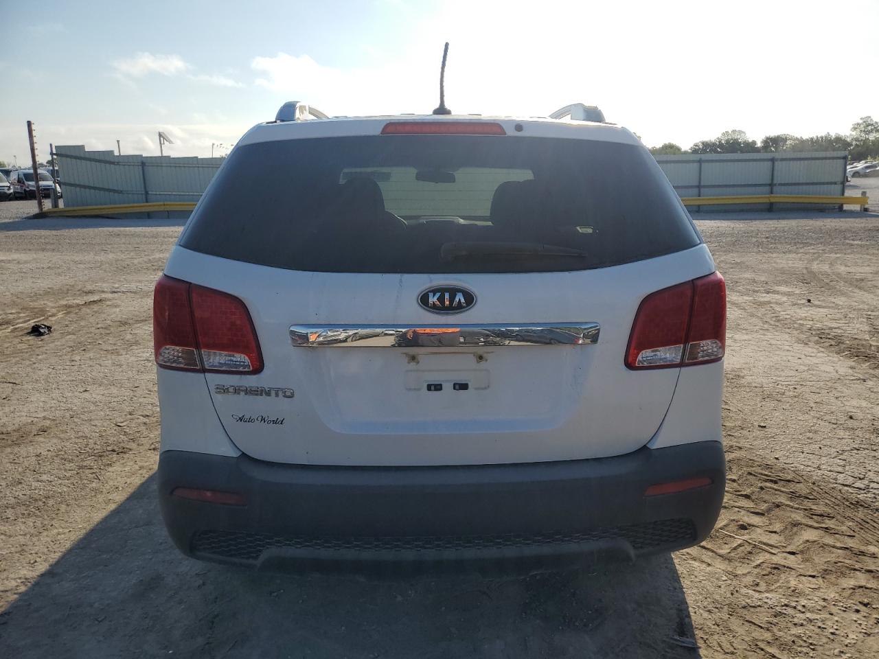 2013 Kia Sorento Lx VIN: 5XYKT4A24DG338198 Lot: 71794874