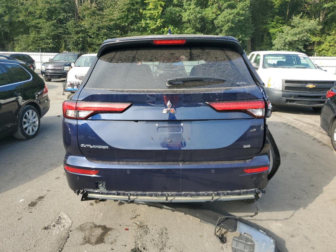 2024 Mitsubishi Outlander - Image 6