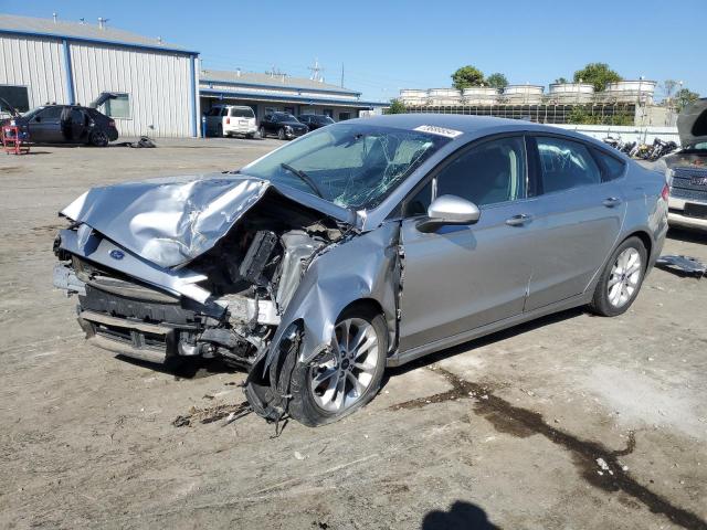 3FA6P0HD7LR135645 Ford Fusion SE