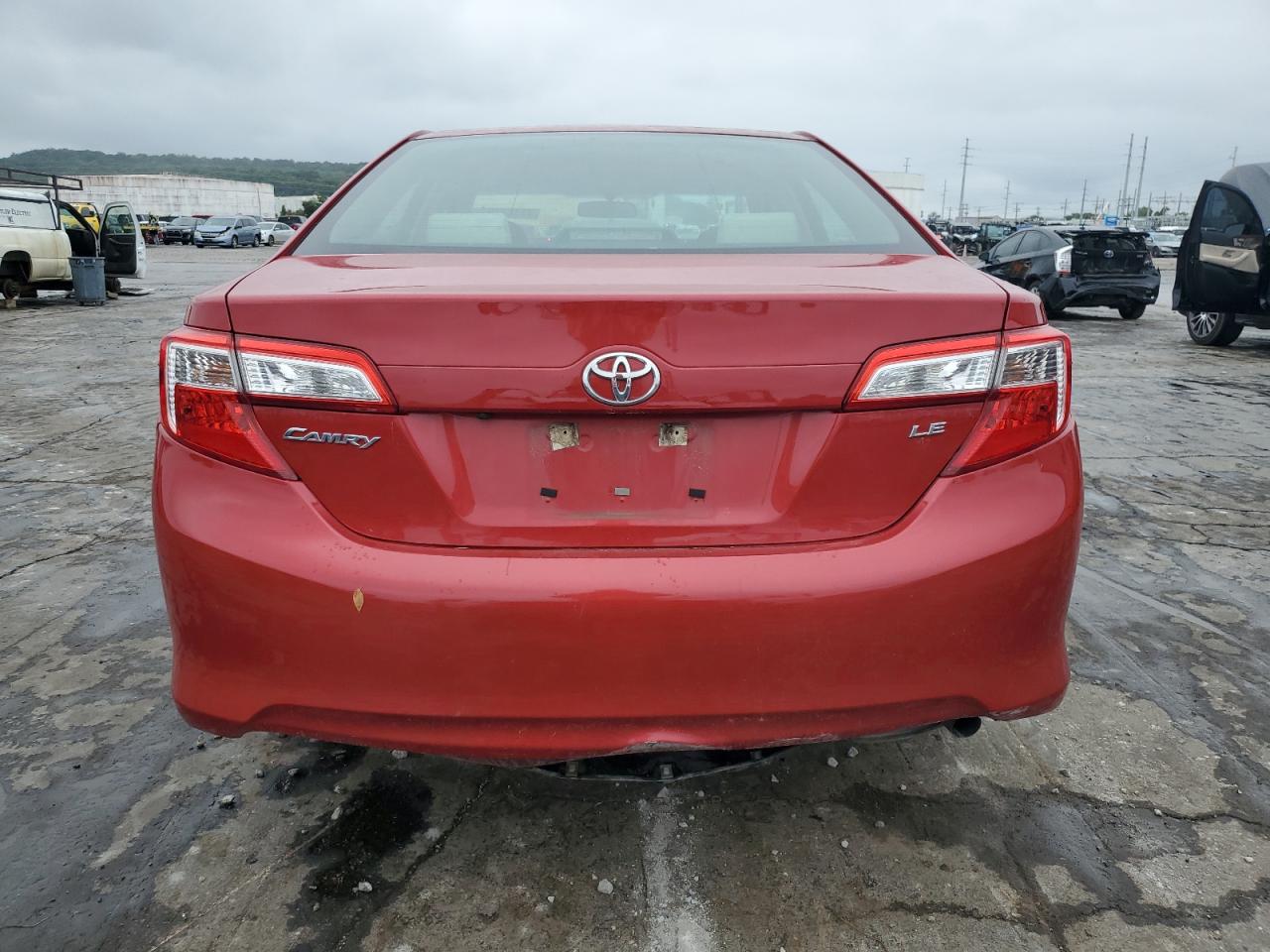 4T4BF1FK0ER402379 2014 Toyota Camry L