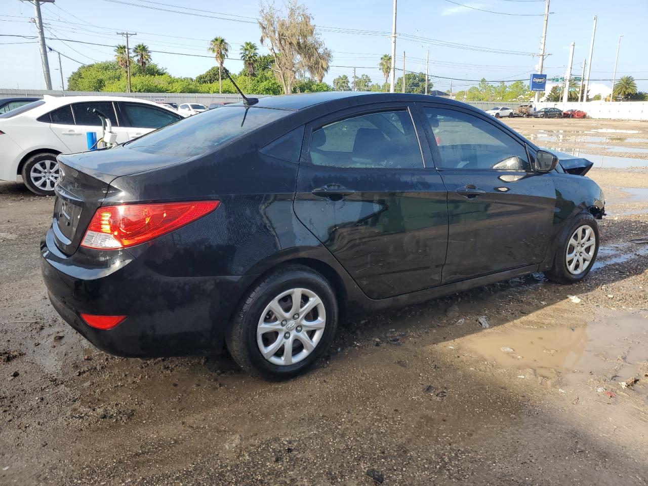 2014 Hyundai Accent - Image 3