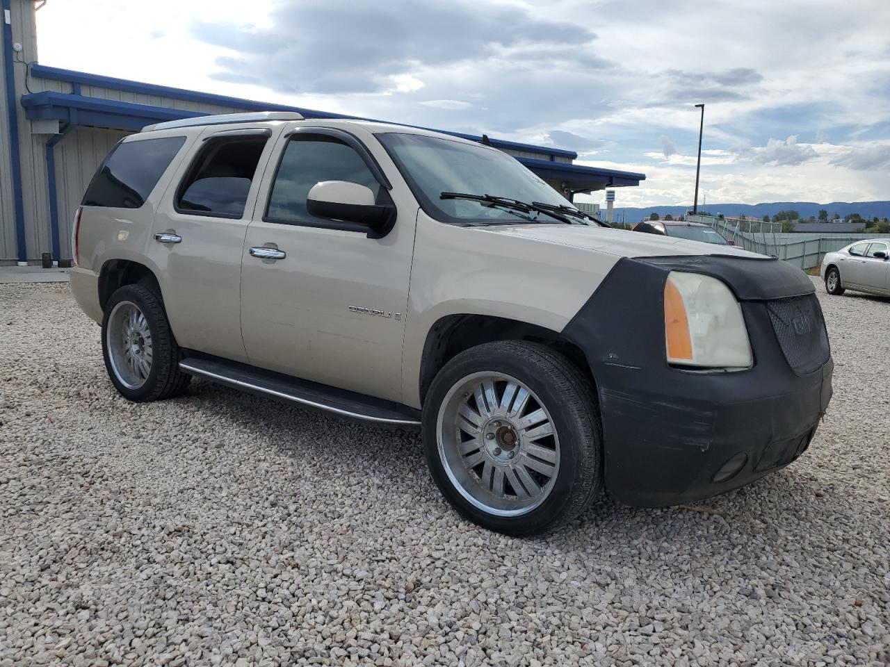 2007 GMC Yukon - Image 4