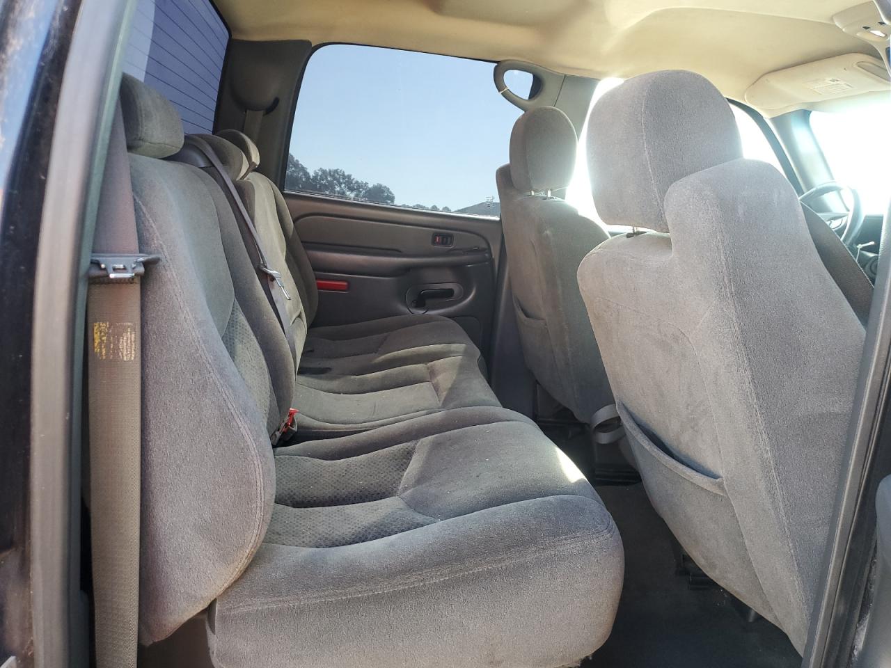 2005 Chevrolet Silverado C1500 VIN: 2GCEC13T151182022 Lot: 72453374