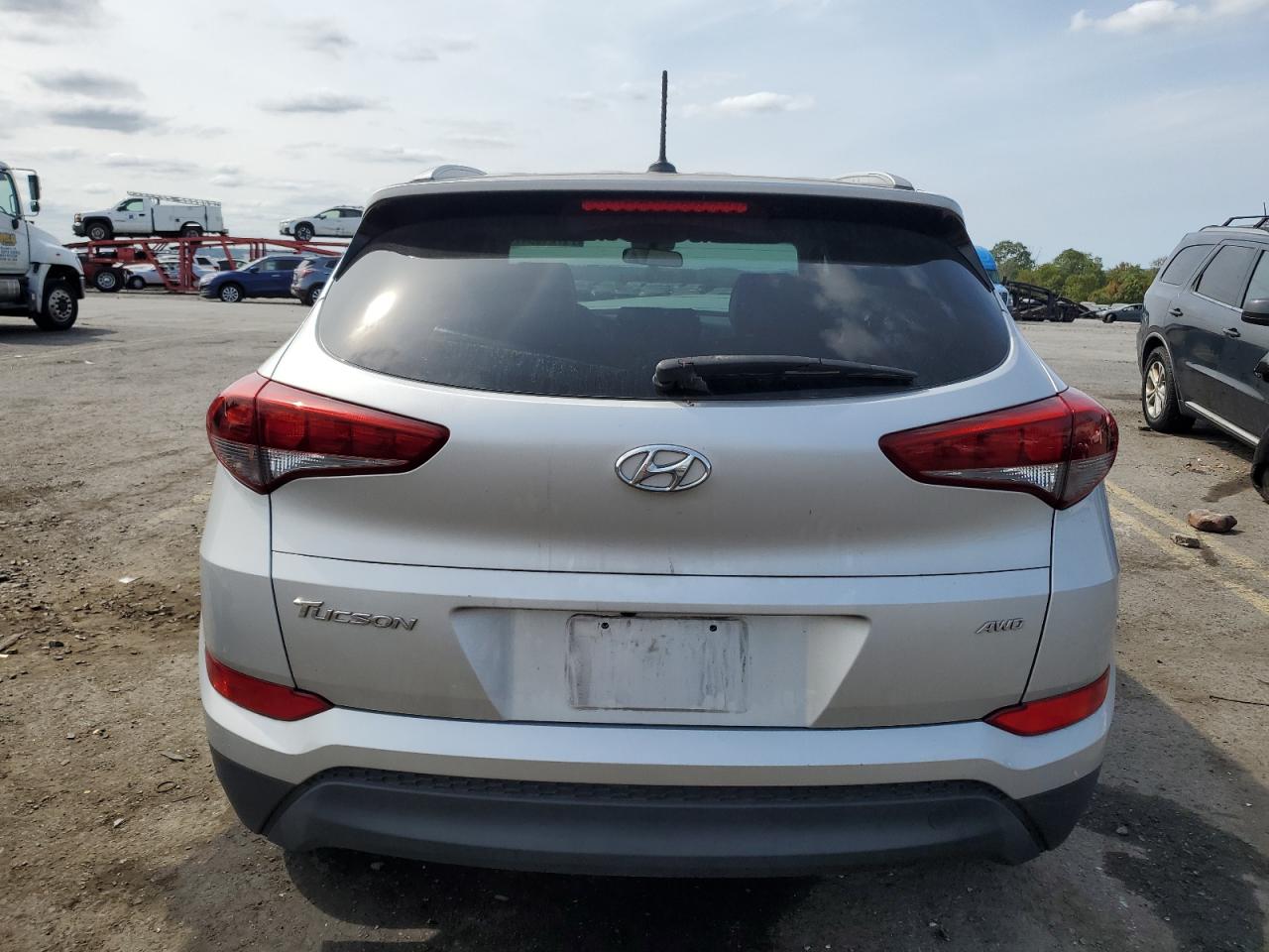 KM8J3CA4XGU136987 2016 Hyundai Tucson Limited