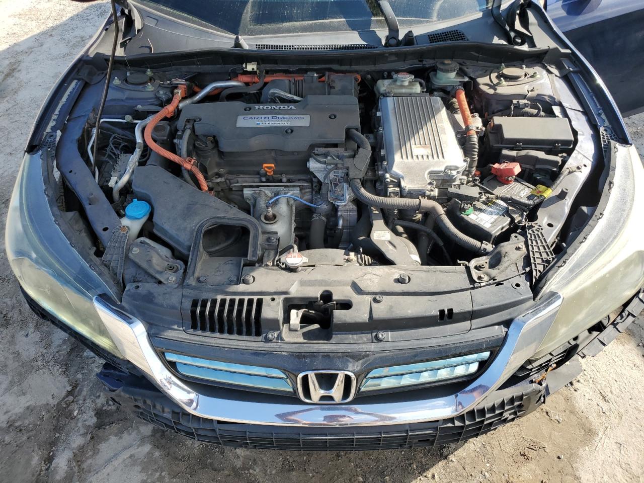 1HGCR6F31FA004571 2015 Honda Accord Hybrid